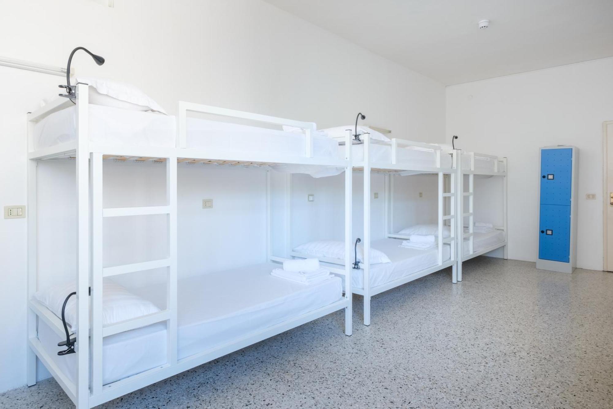 Meet Hostel Cervia Eksteriør billede