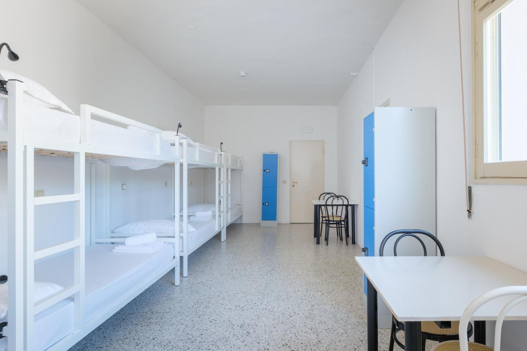 Meet Hostel Cervia Eksteriør billede